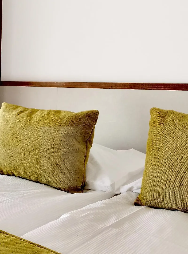 Pula City Center Accommodation With Free Parking לינה וארוחת בוקר