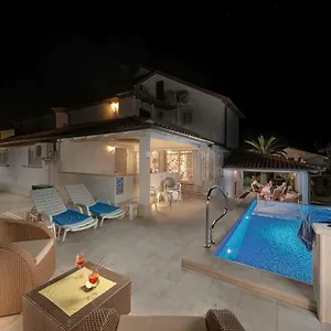 Apartment Rafaj, Pula
