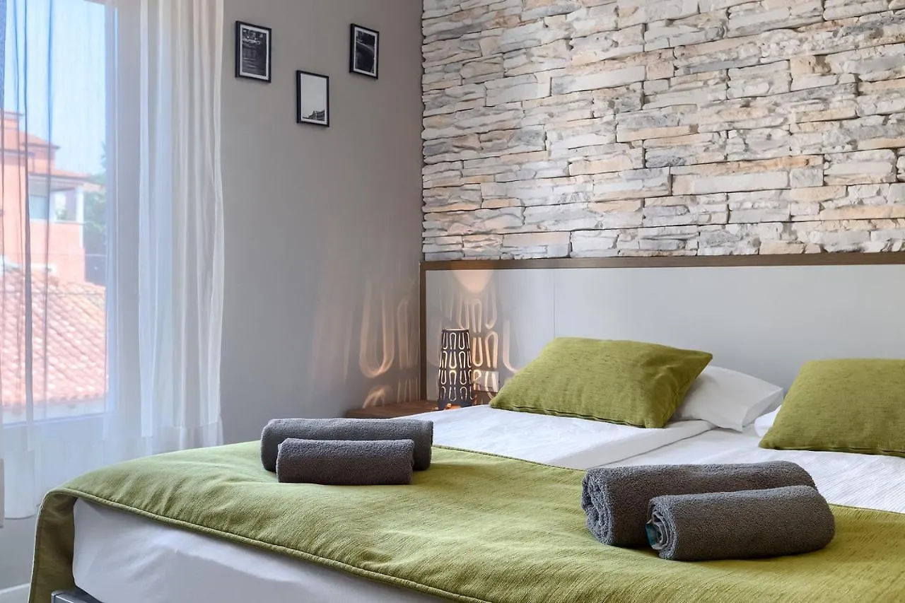 Bed and Breakfast Pula City Center Accommodation With Free Parking