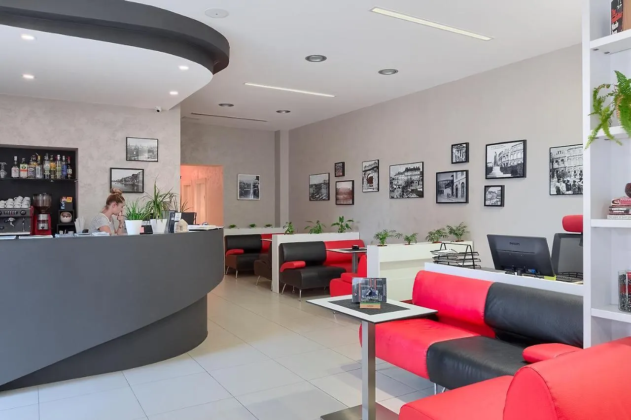 Bed and Breakfast Pula City Center Accommodation With Free Parking