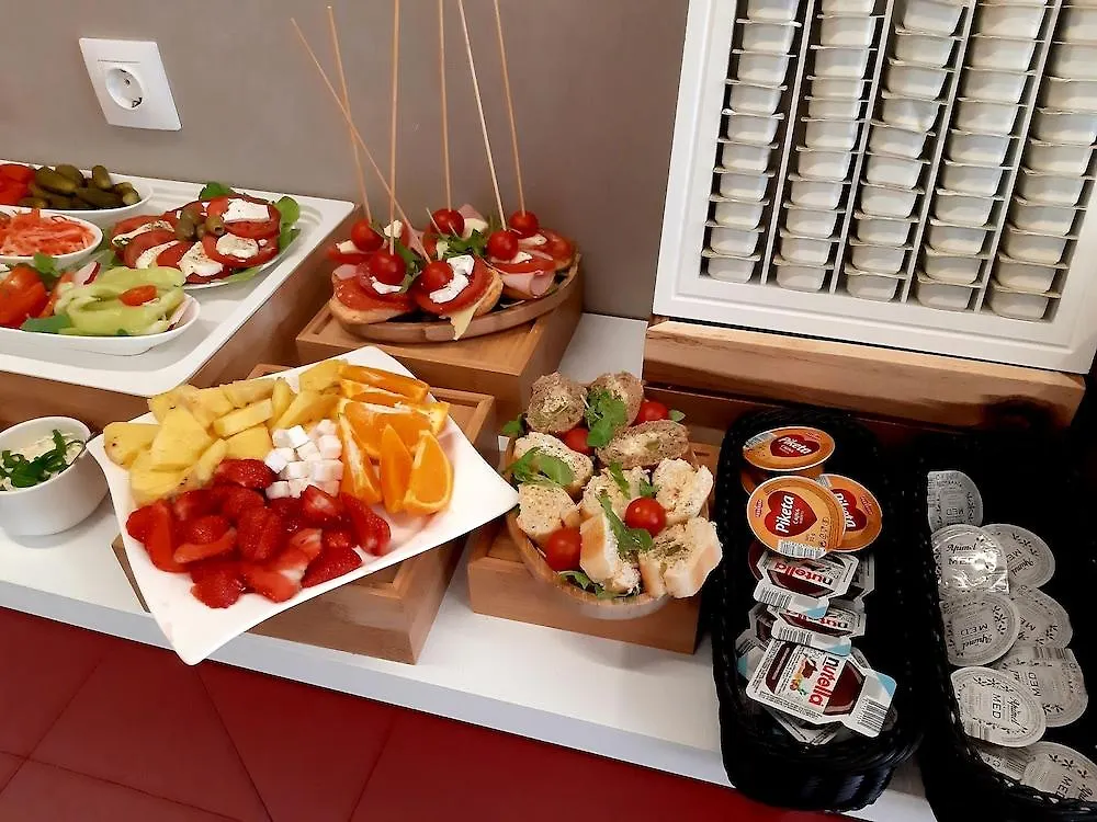Pula City Center Accommodation With Free Parking Bed and Breakfast